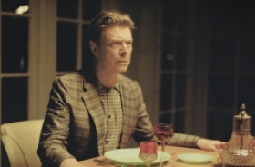 New video: David Bowie features Tilda Swinton in The Stars (Are Out Tonight)