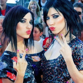 The Veronicas will definitely break your heart with this one: Runaways